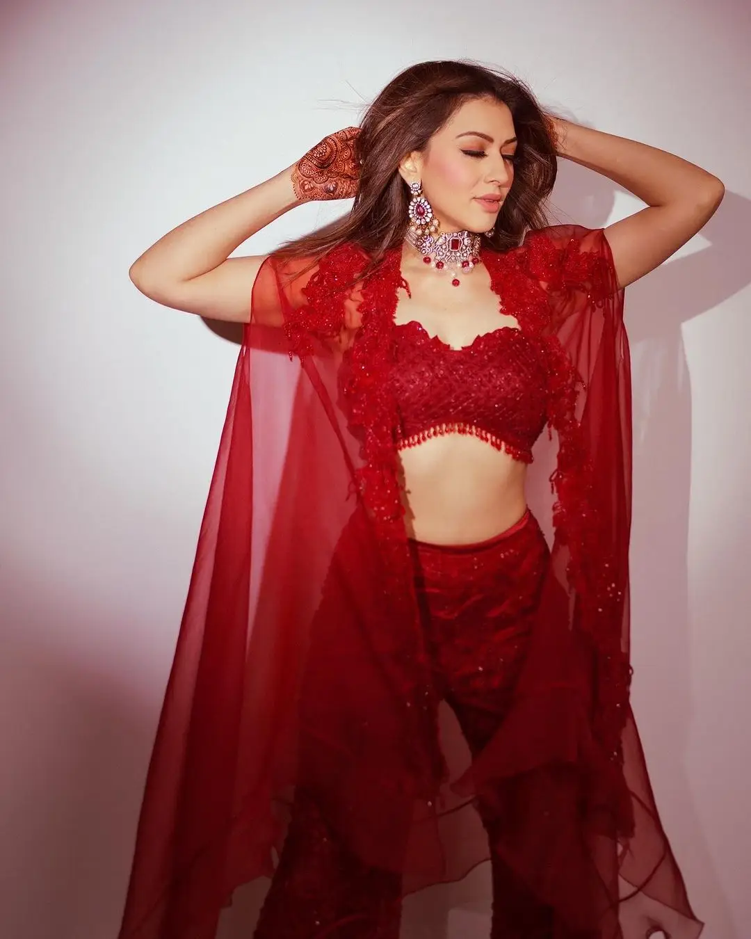 INDIAN ACTRESS HANSIKA MOTWANI PHOTOSHOOT IN RED PANT CHOLI 3